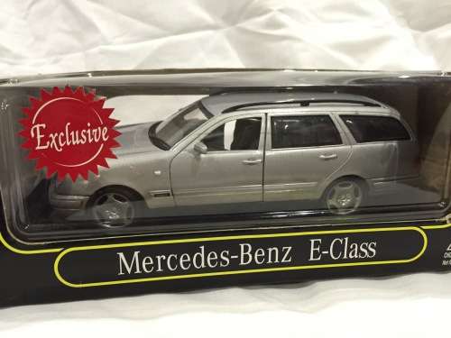 Mercedes-Benz E420 Wagon 1:18 Scale